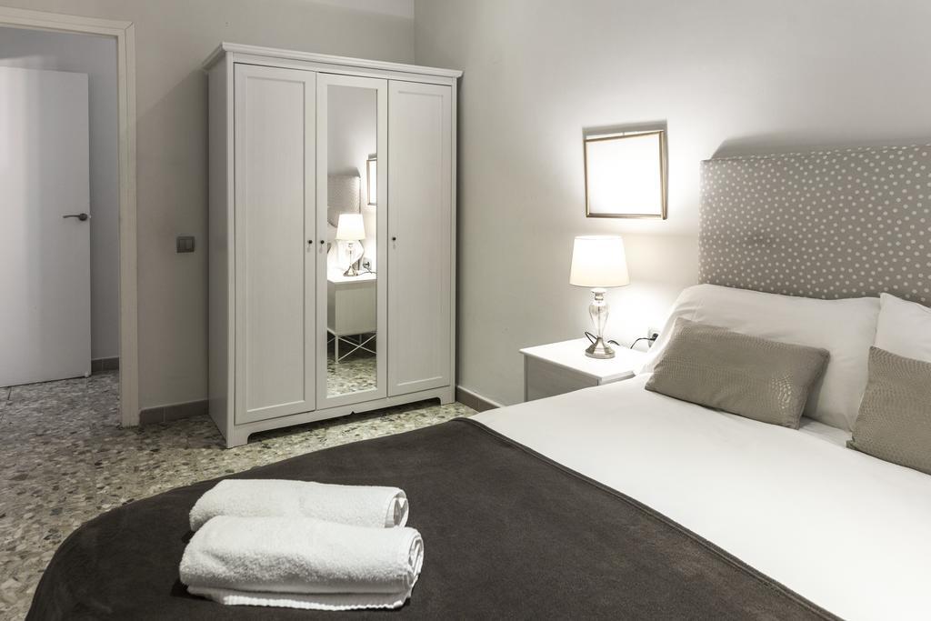 Autentic Arc De Triomf Apartment Barcelona Exterior foto